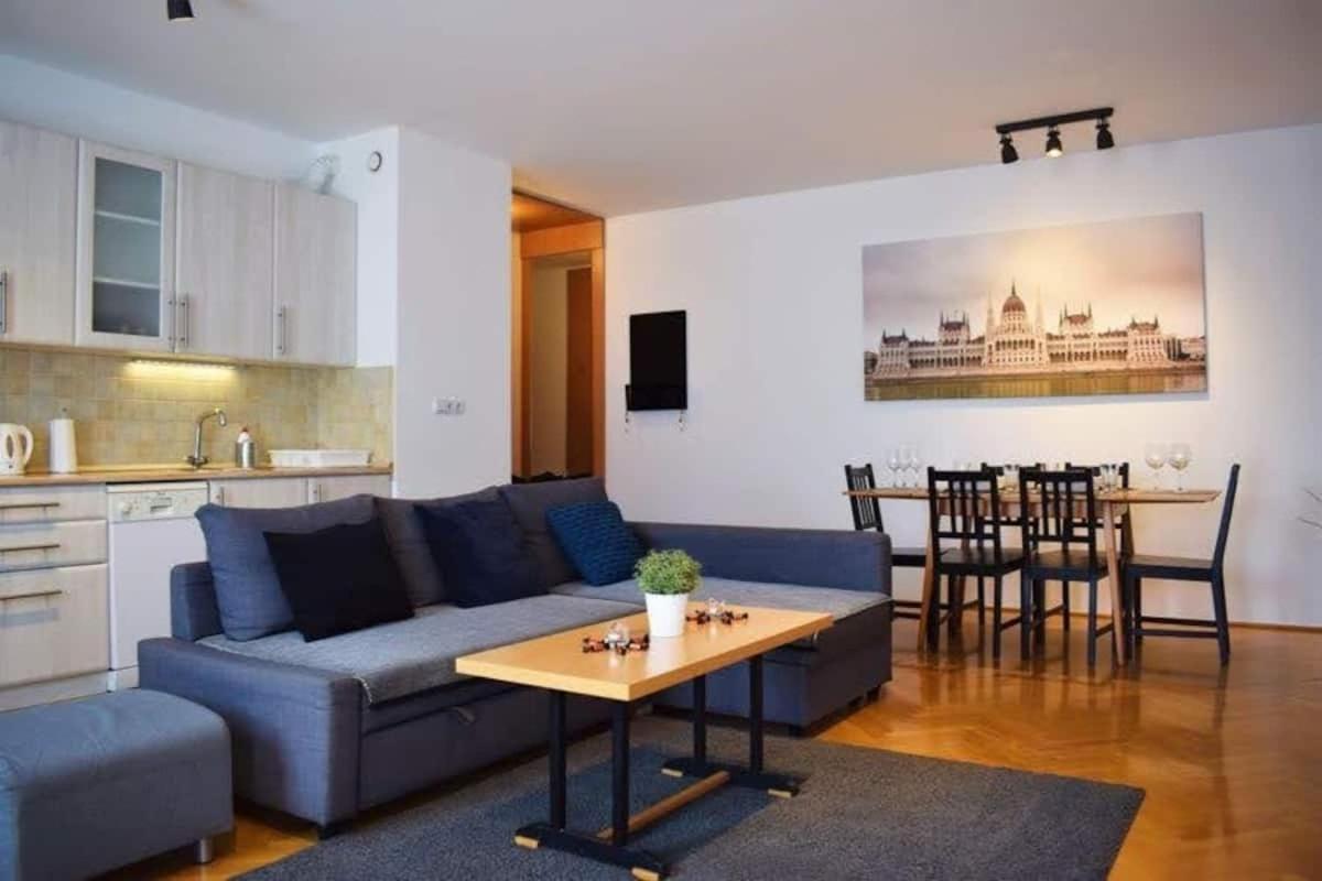 Cosy Apartment In Budapest Downtown With Free Garage Parking Exterior photo